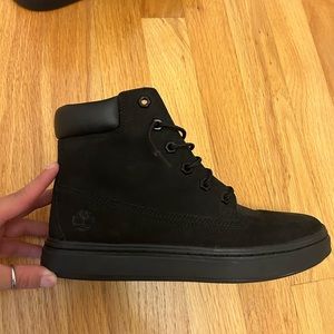 Black Timberlands Women’s Size 7